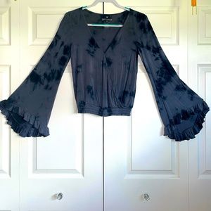 American Eagle long sleeve crop(ish) top